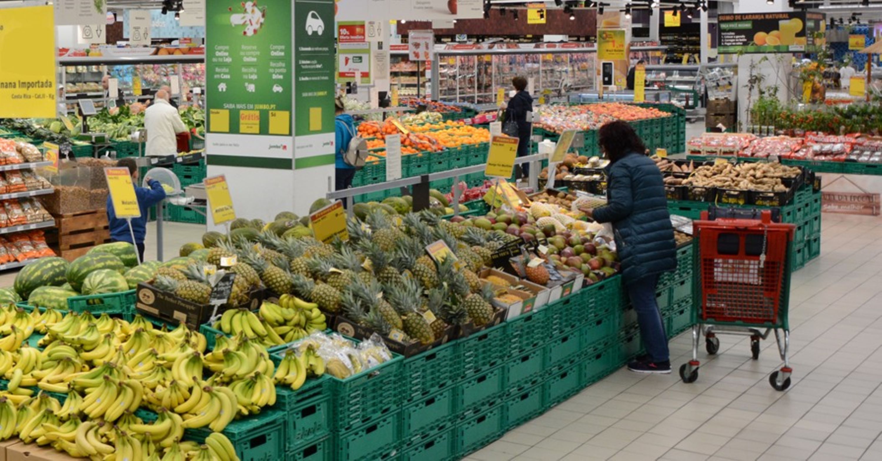 Não deixe tudo para a última: saiba quando fecham os supermercados no dia  31 de dezembro – New in Coimbra