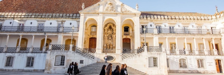 Serenata da Festa das Latas embala novos e antigos estudantes na tradição de Coimbra
