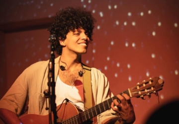 Leo Middea: “Vai ser um concerto intimista em Coimbra. Apenas eu, o público e a guitarra”