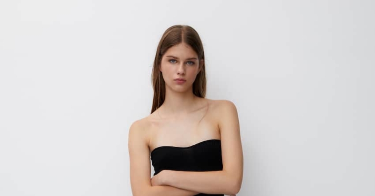 Vestido midi preto
